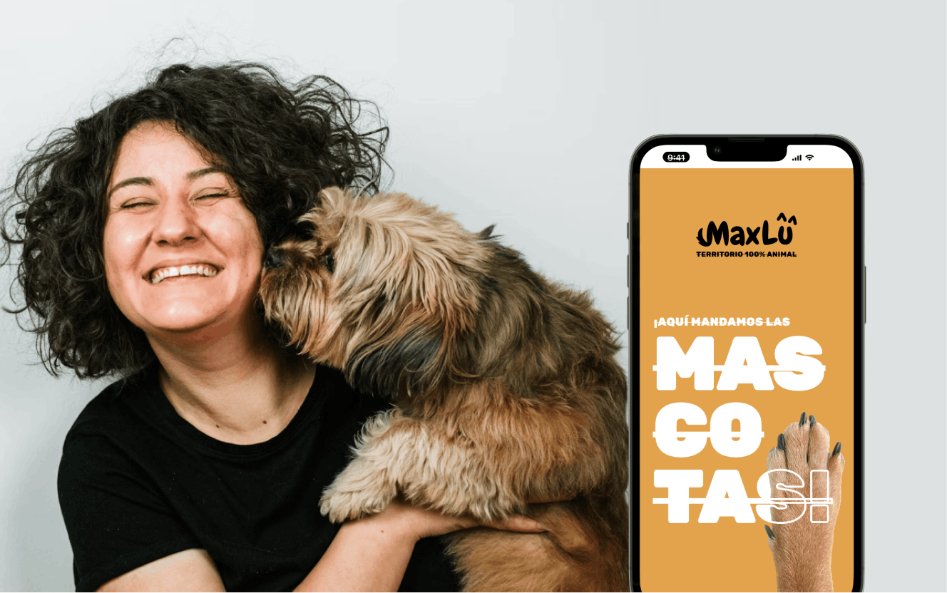 Maxlu — mujer sonriendo con su perro junto a la pantalla de bienvenida de la app